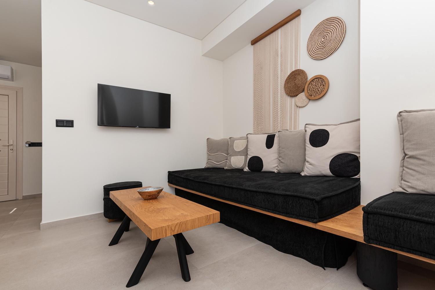 Aristotle Apartment