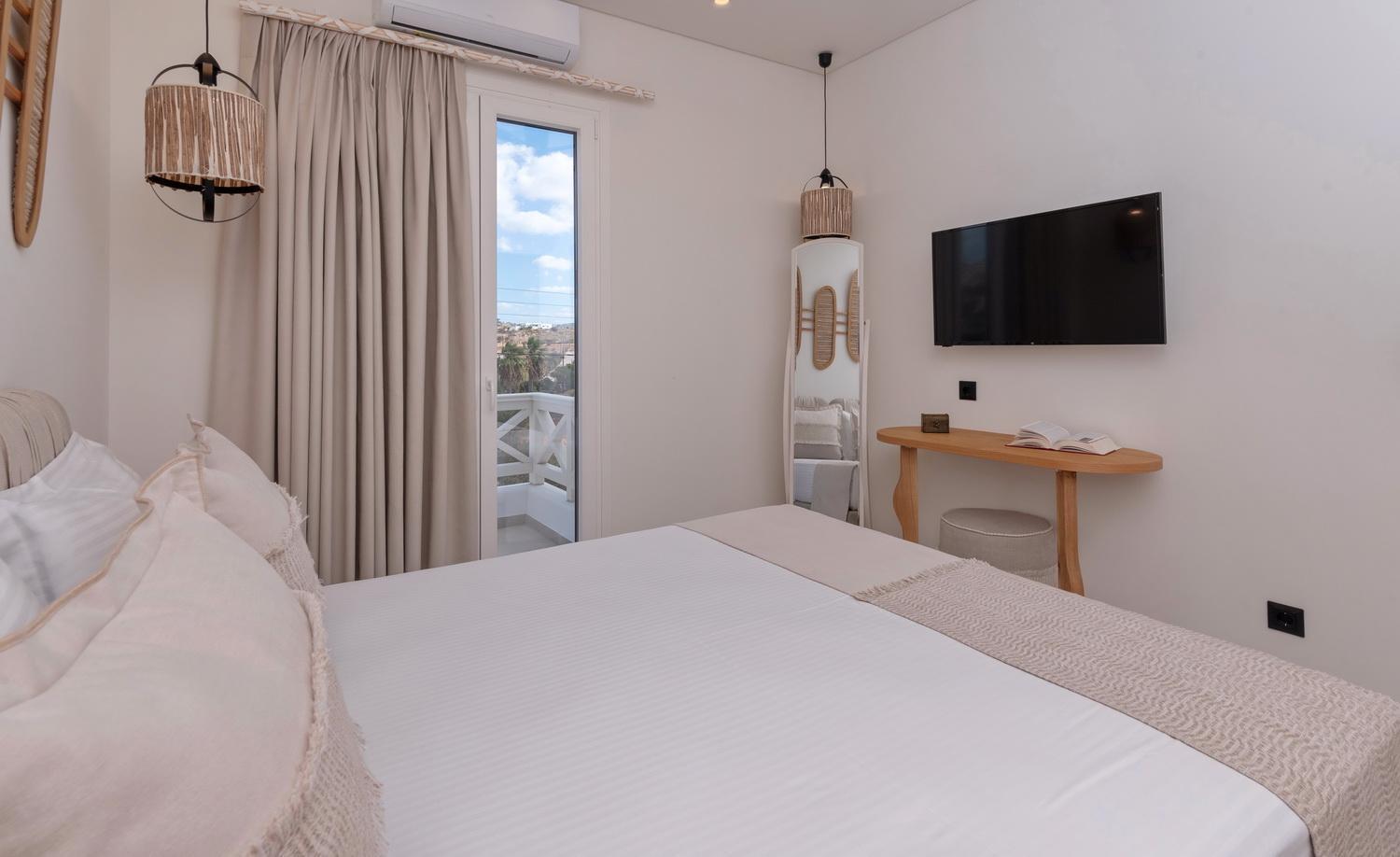 Aristotle Apartment Adamantas (Milos)