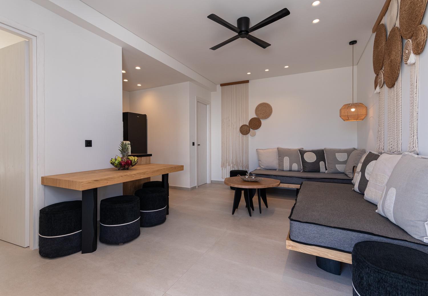 Aristotle Apartment *